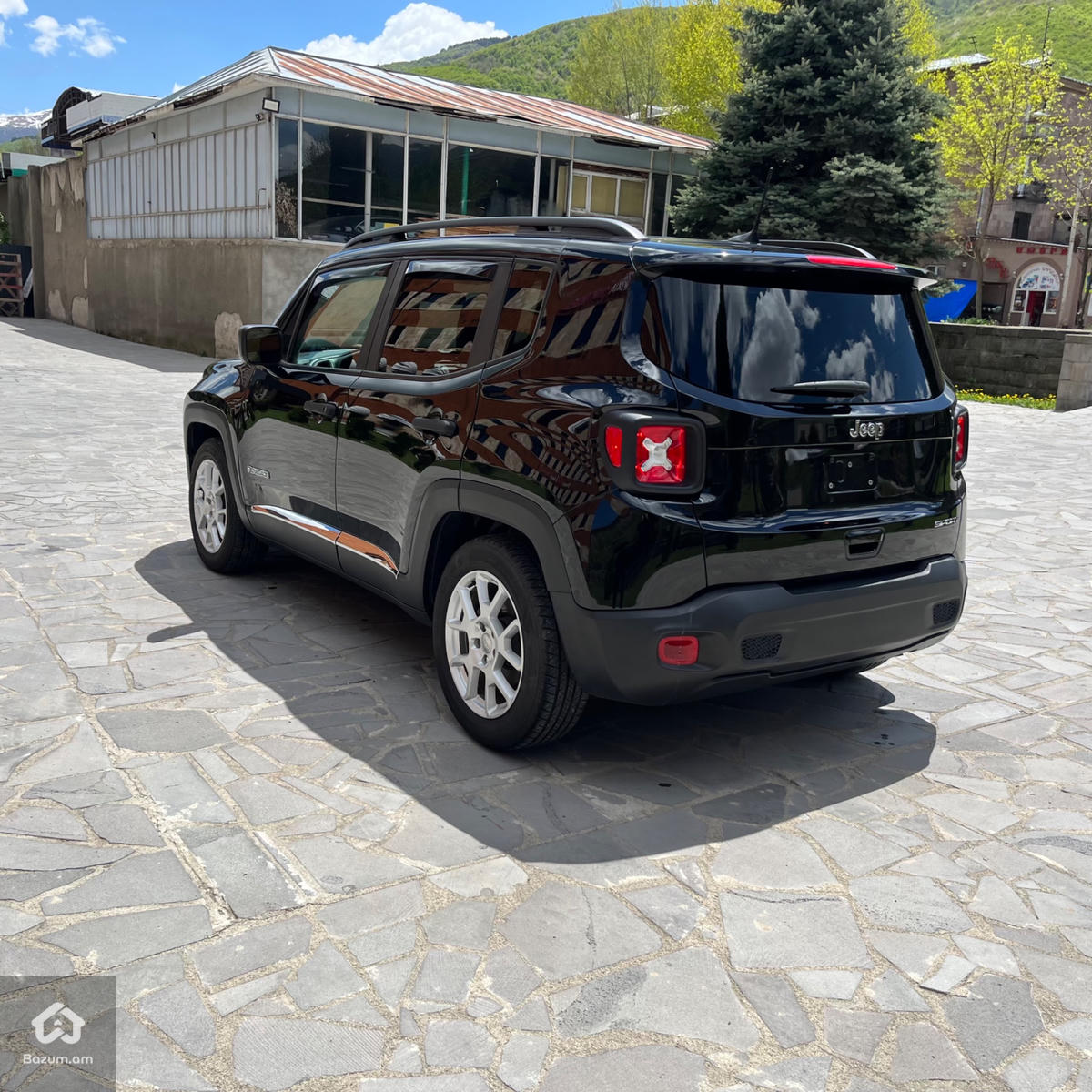 Jeep Renegade  - image 7