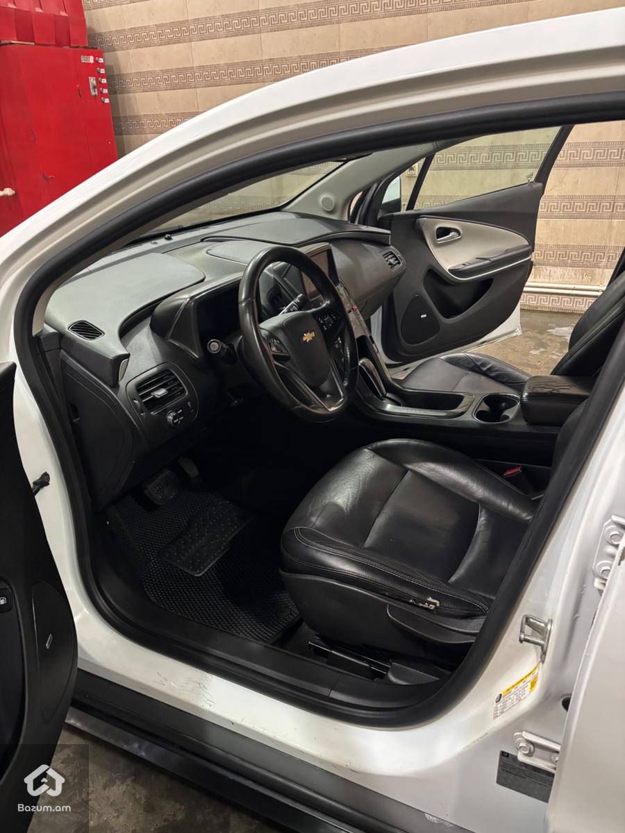 Chevrolet volt - image 12