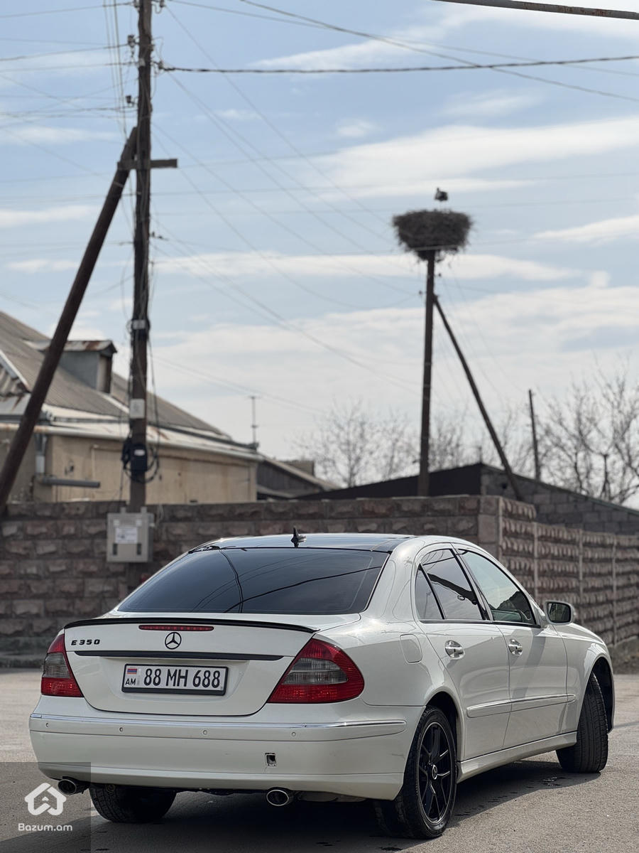 Mercedes benz W211 - image 7