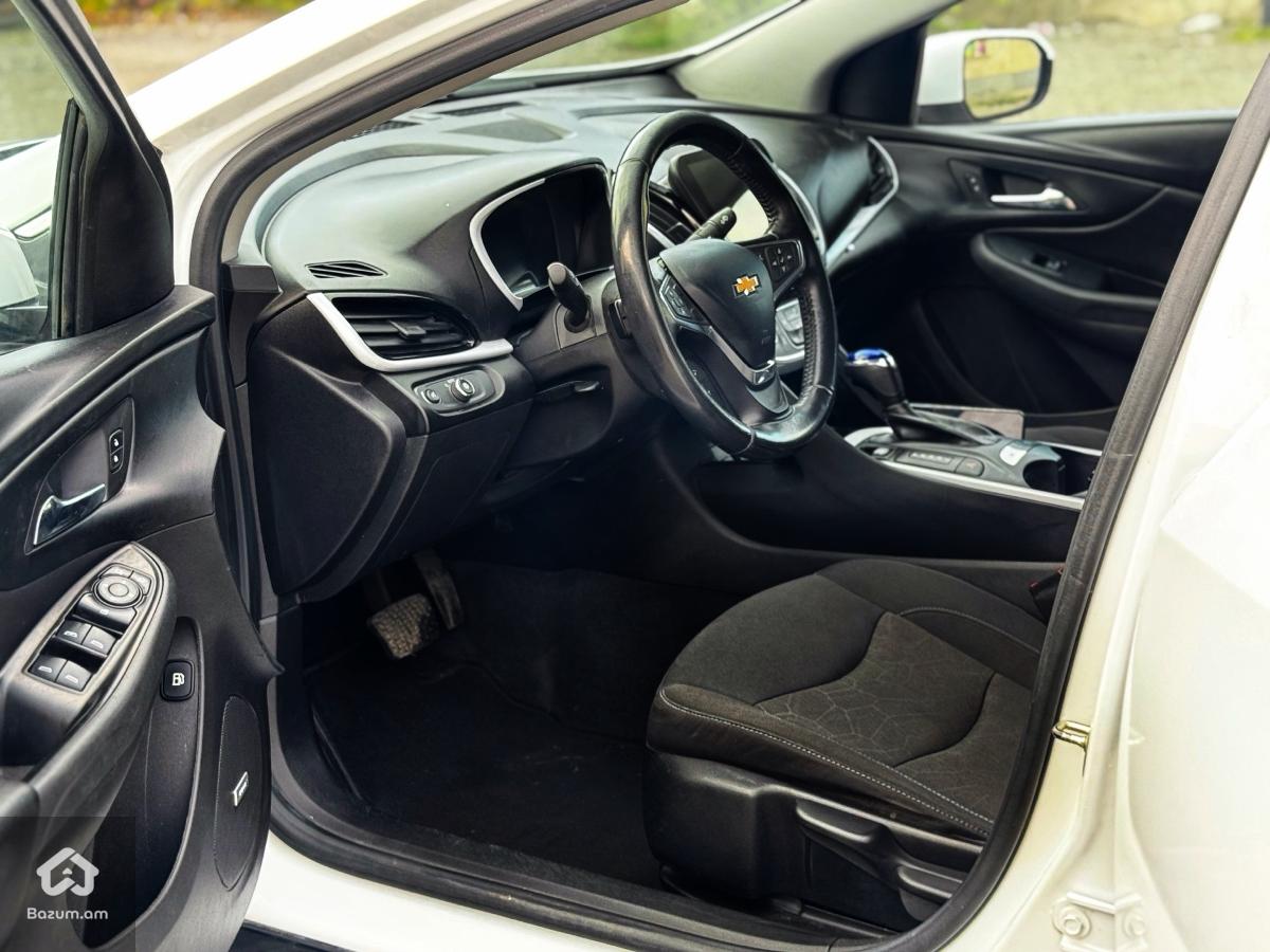chevrolet Volt 2 - image 9