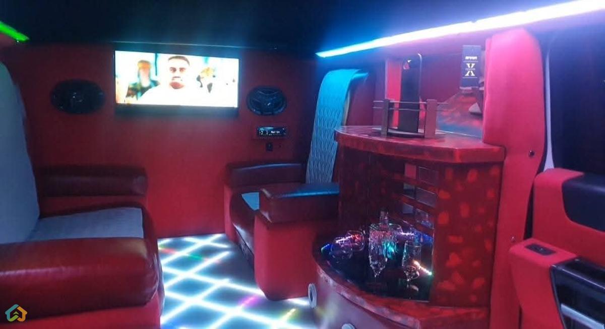  Hummer H2 մինի լիմուզին (6.80մ) - image 3