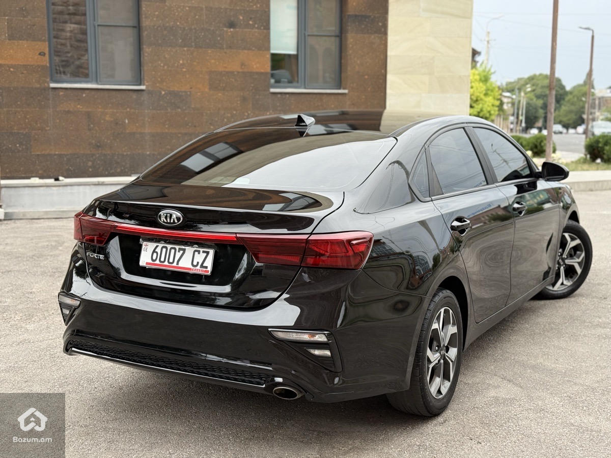 Kia Forte 2020 - image 11
