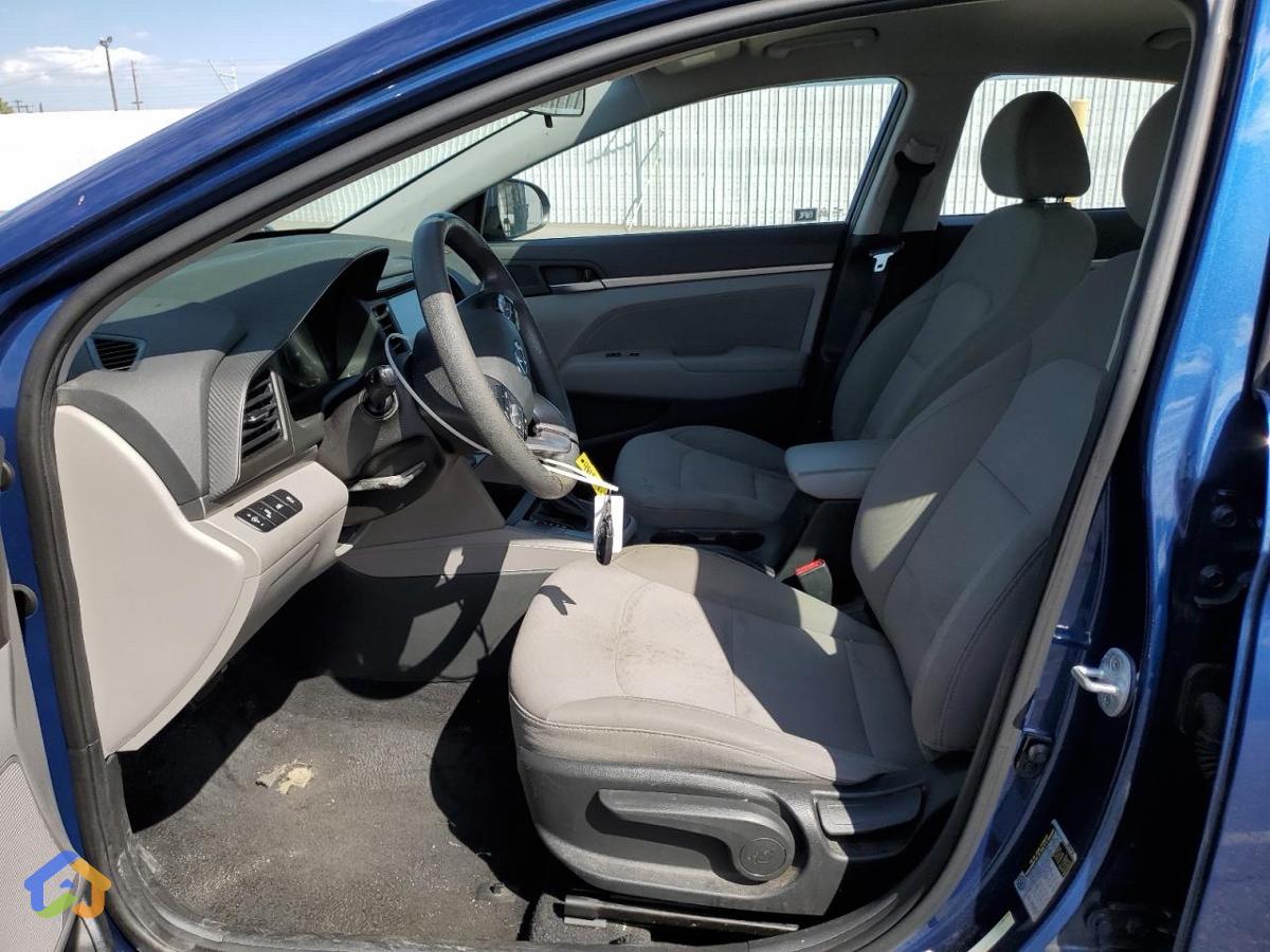 Hyundai Elantra Sel - image 7