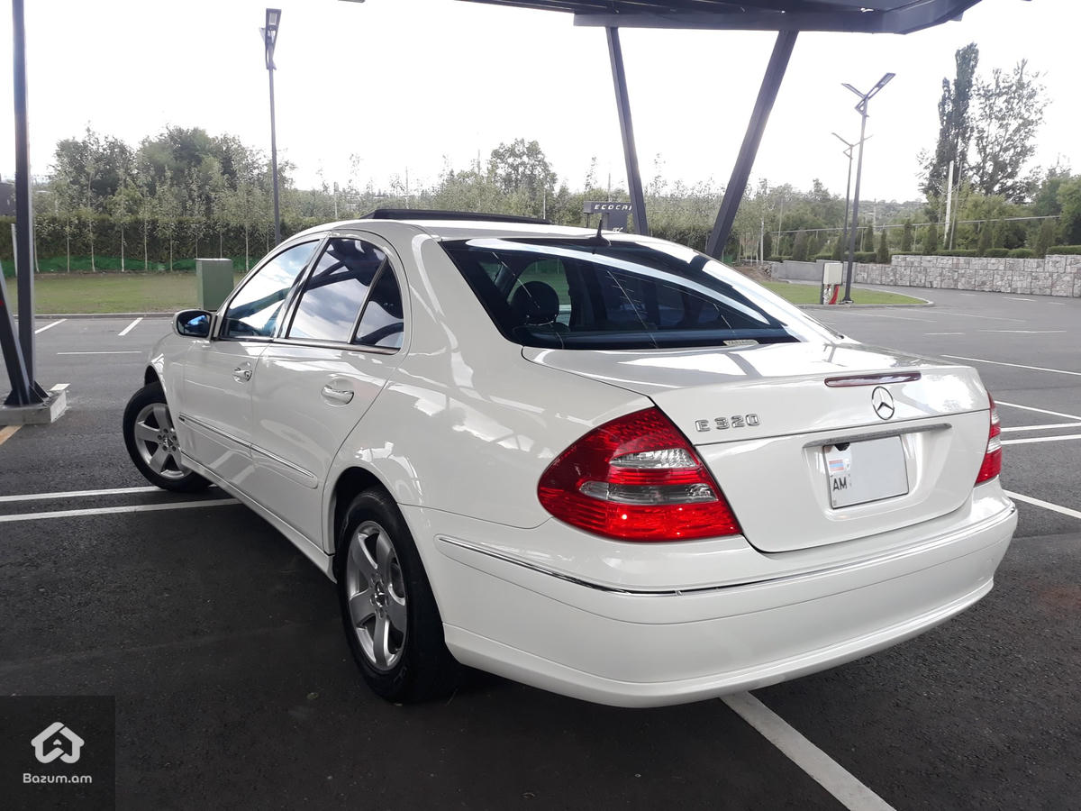 Mercedes W211 - image 6