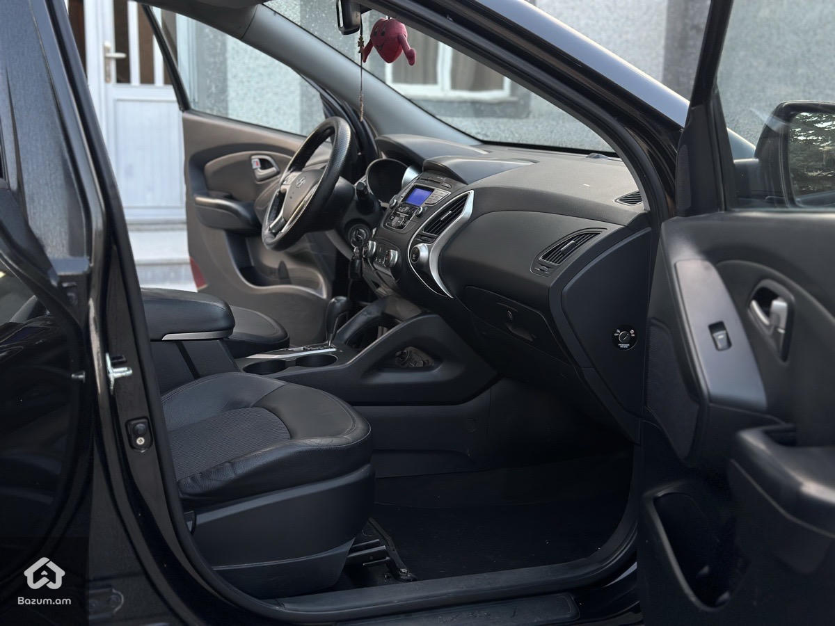Hyundai iX35 2011 - image 10