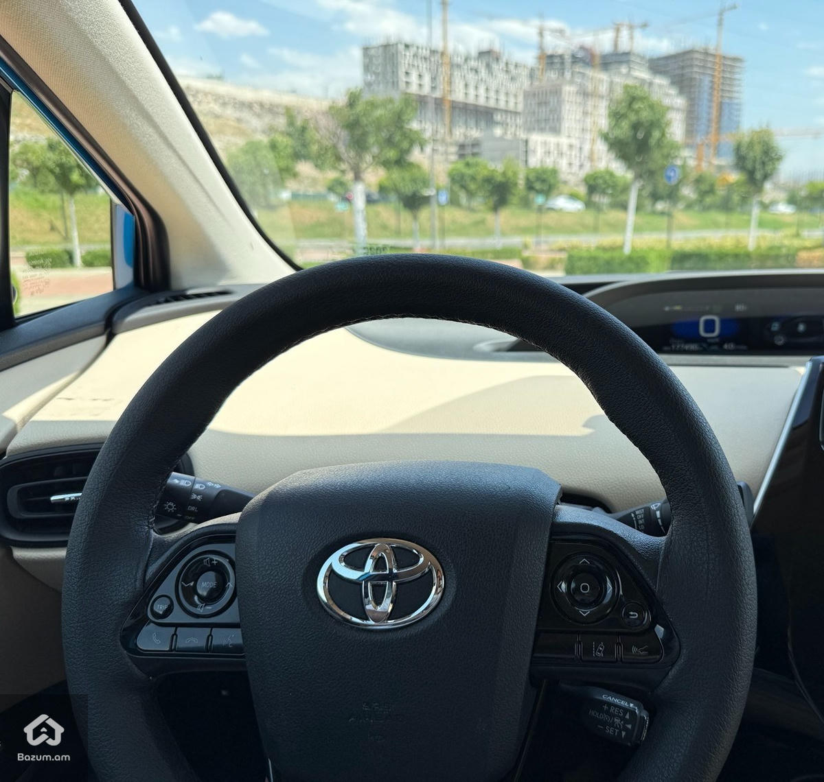 Toyota Prius 2020 - image 10