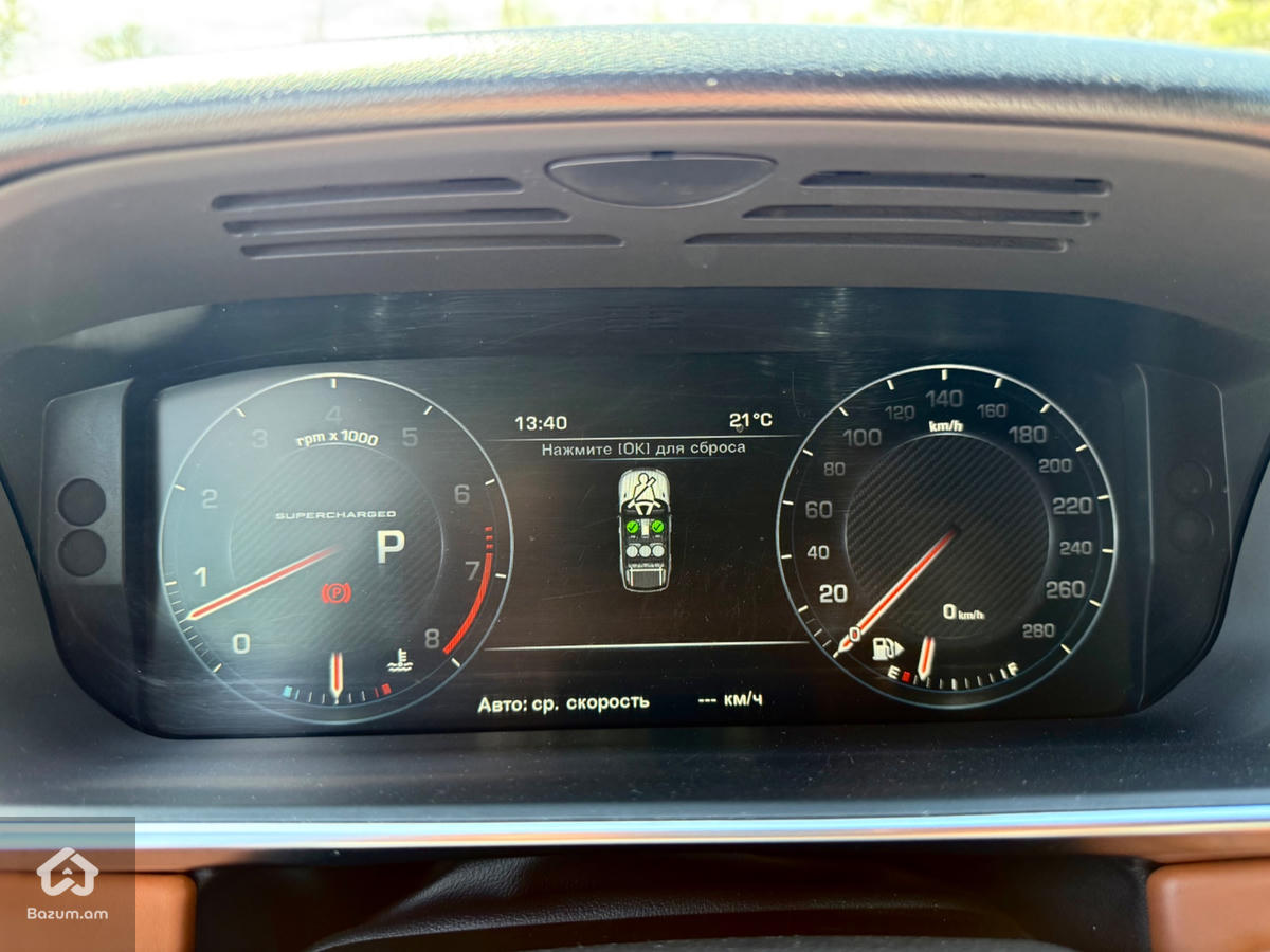 Range Rover Sport - image 18