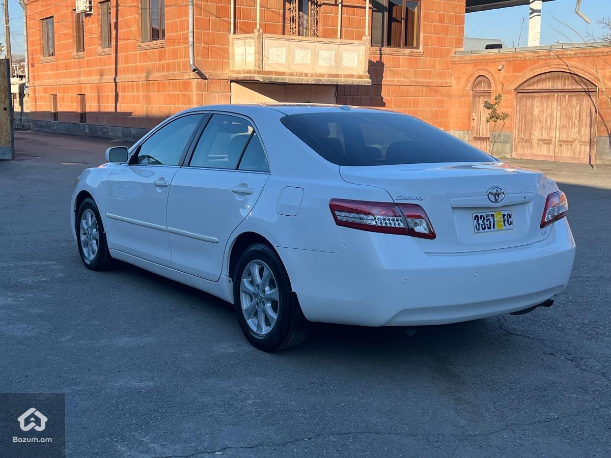 Toyota Camry V45 2010 - image 4