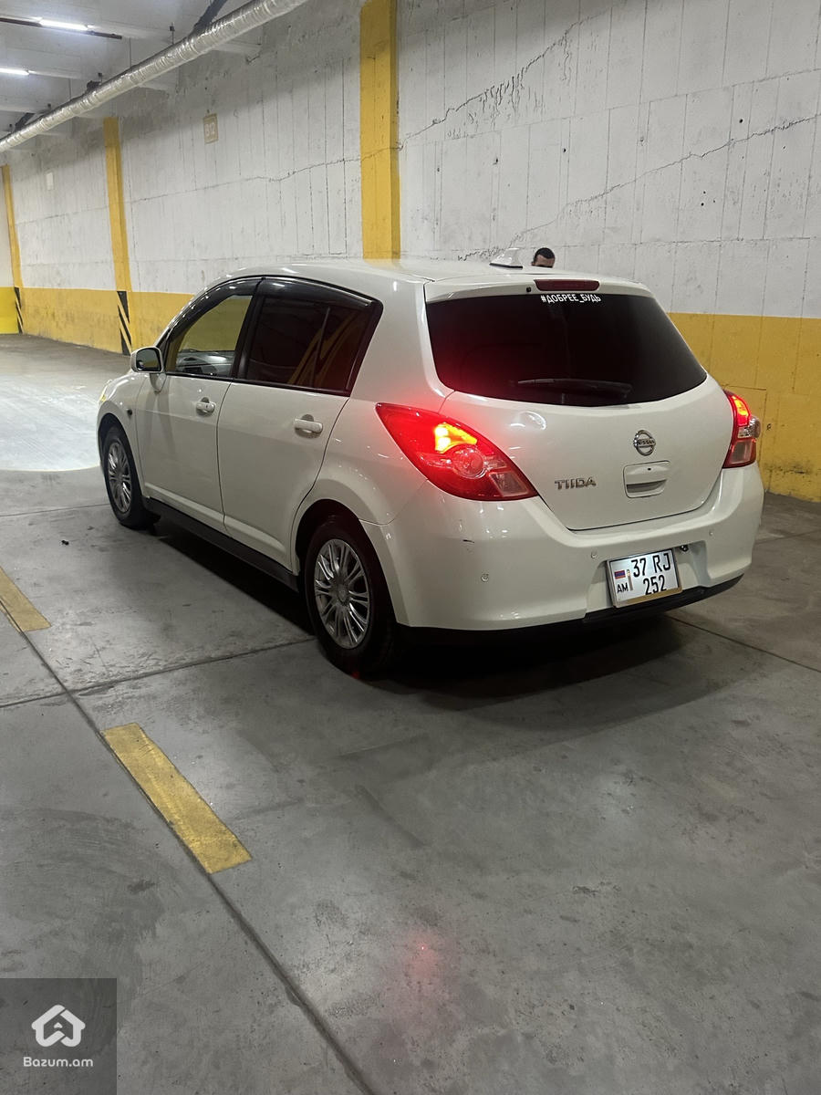 Nissan Tiida 2009-8 - image 4