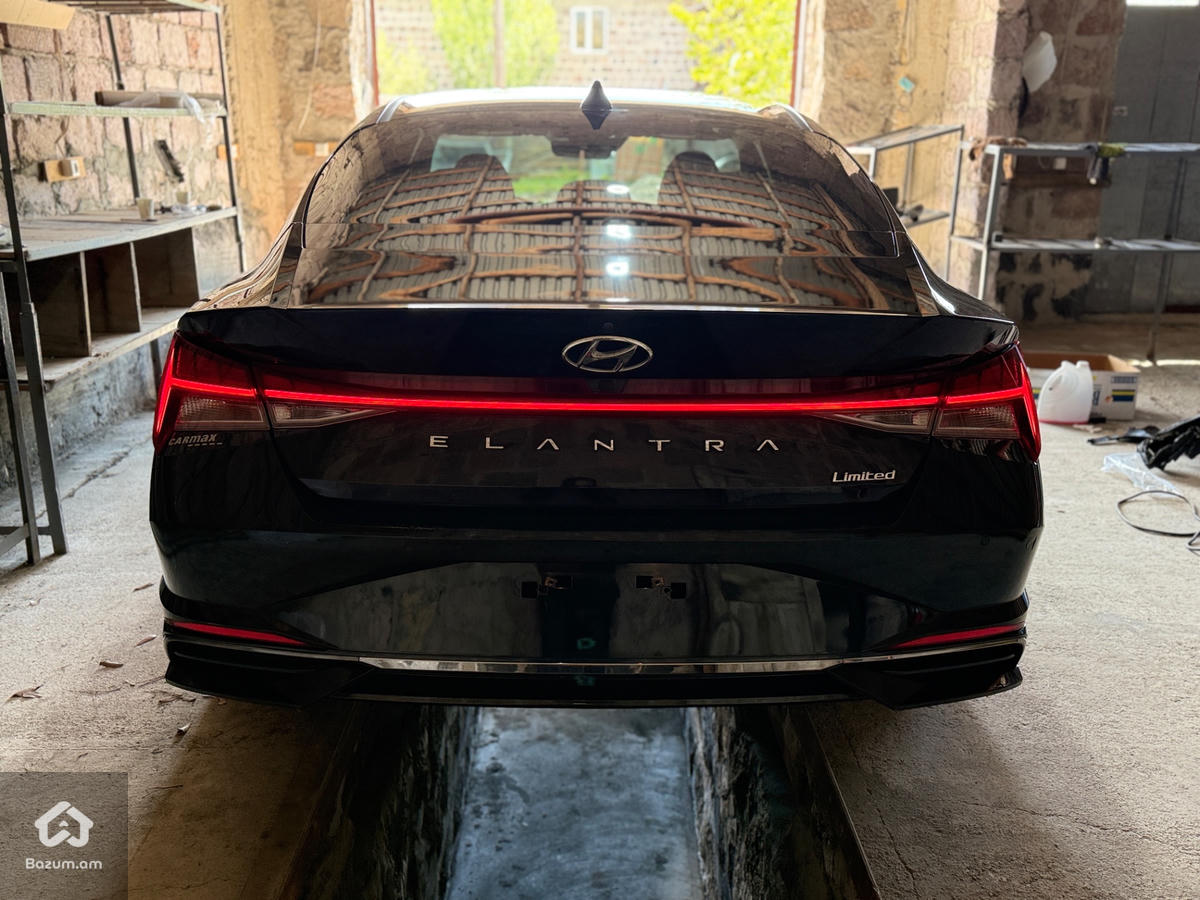 Hyundai Elantra Limited 2021 - image 5