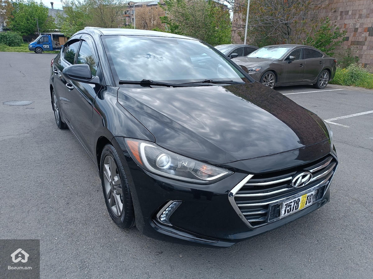HYUNDAI ELANTRA  - image 4