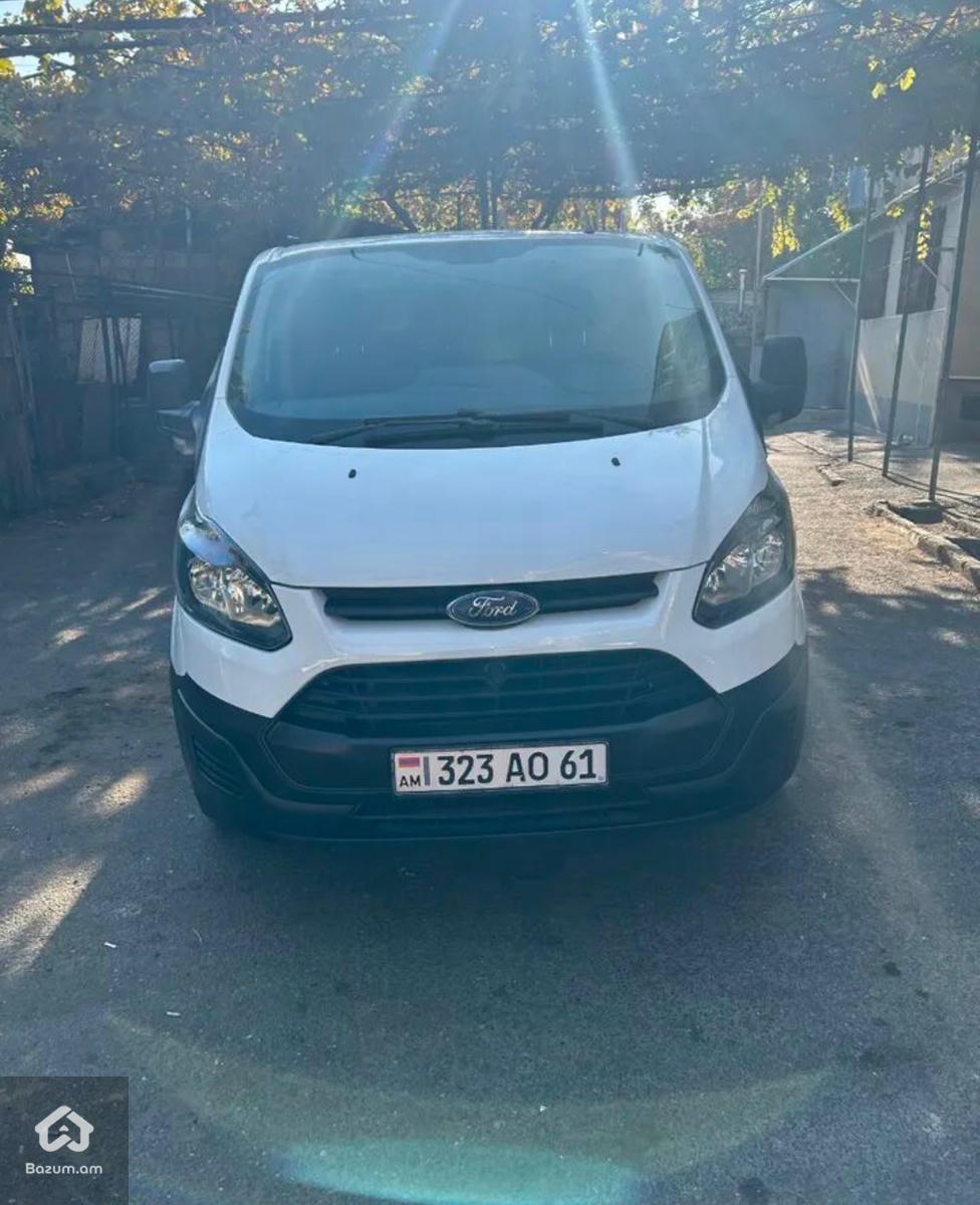 Ford Transit - image 3