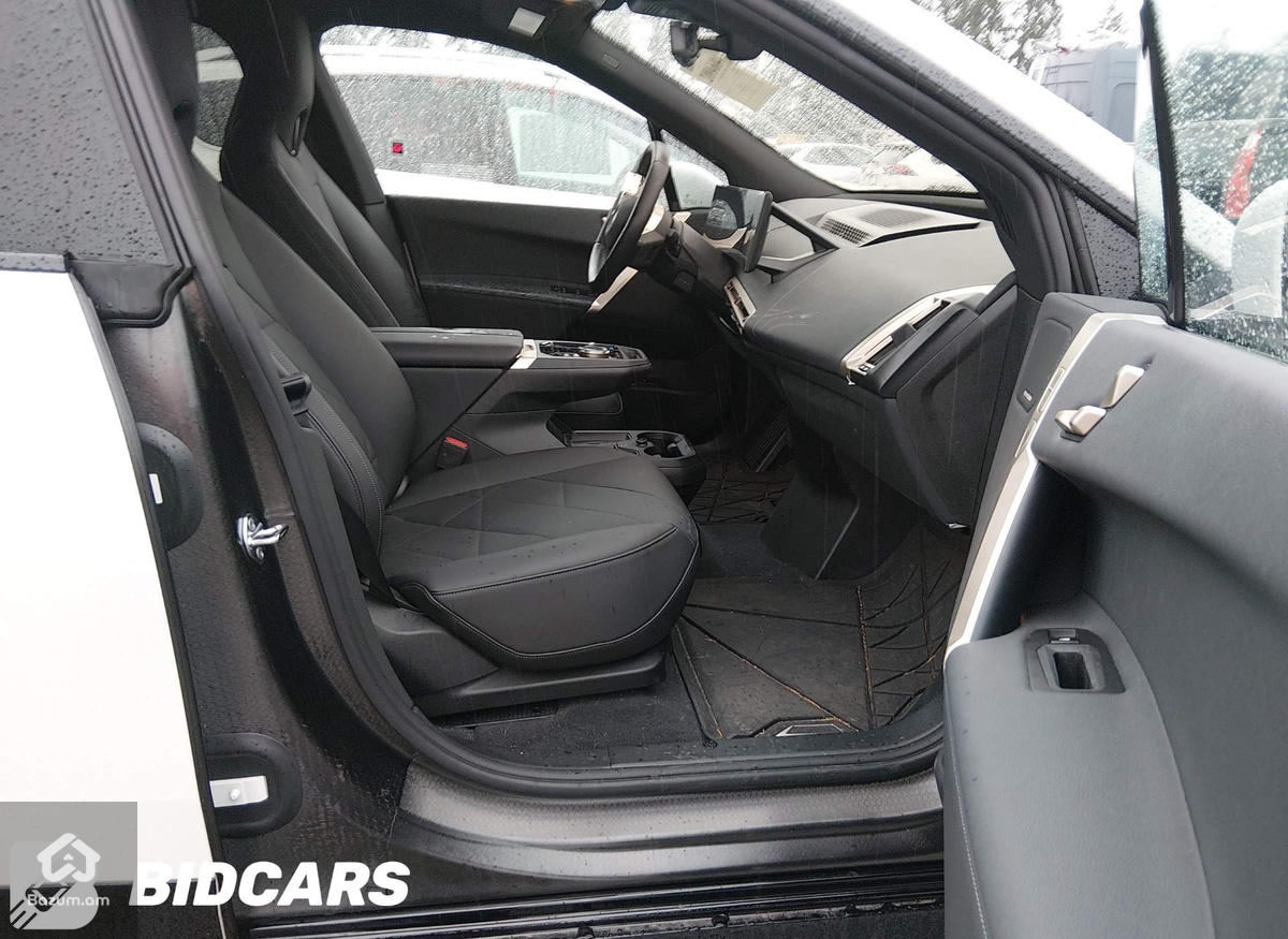 BMW IX XDRIVE 2025 - image 8