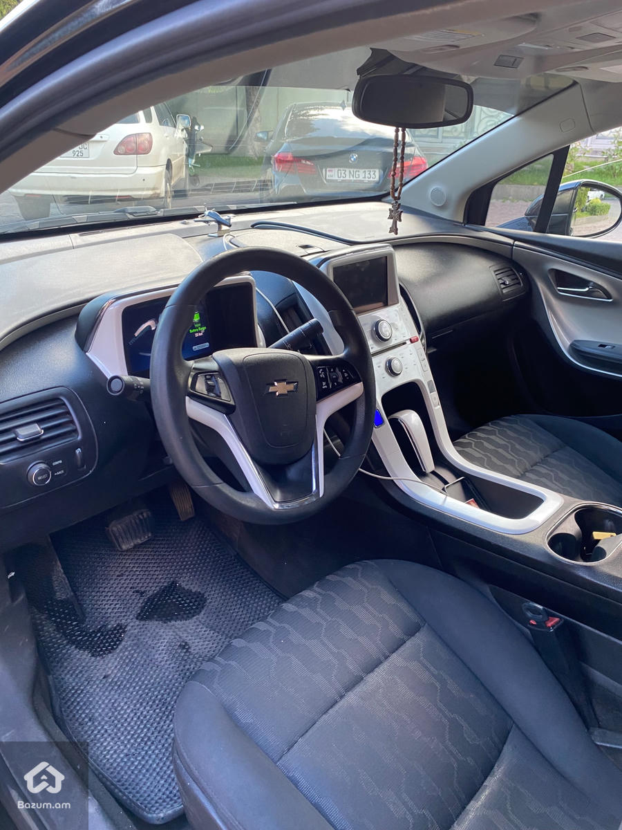 Chevrolet Volt 1 - image 8