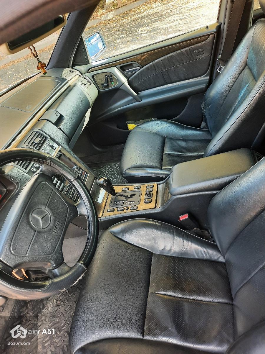 Mercedes Benz - image 6