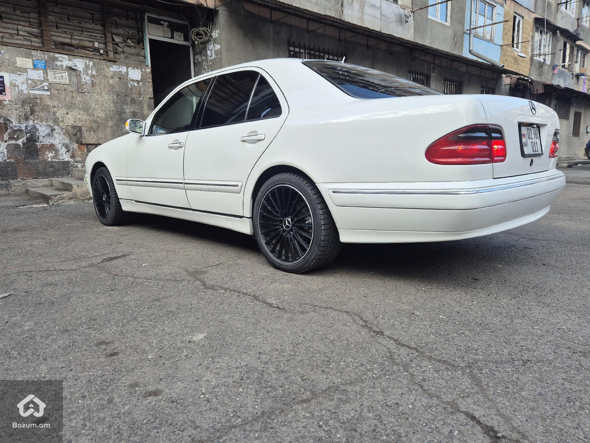 Mercedes benz w210 - image 7