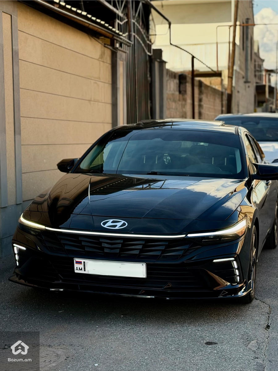 Hyundai Elantra SEL+ - image 6