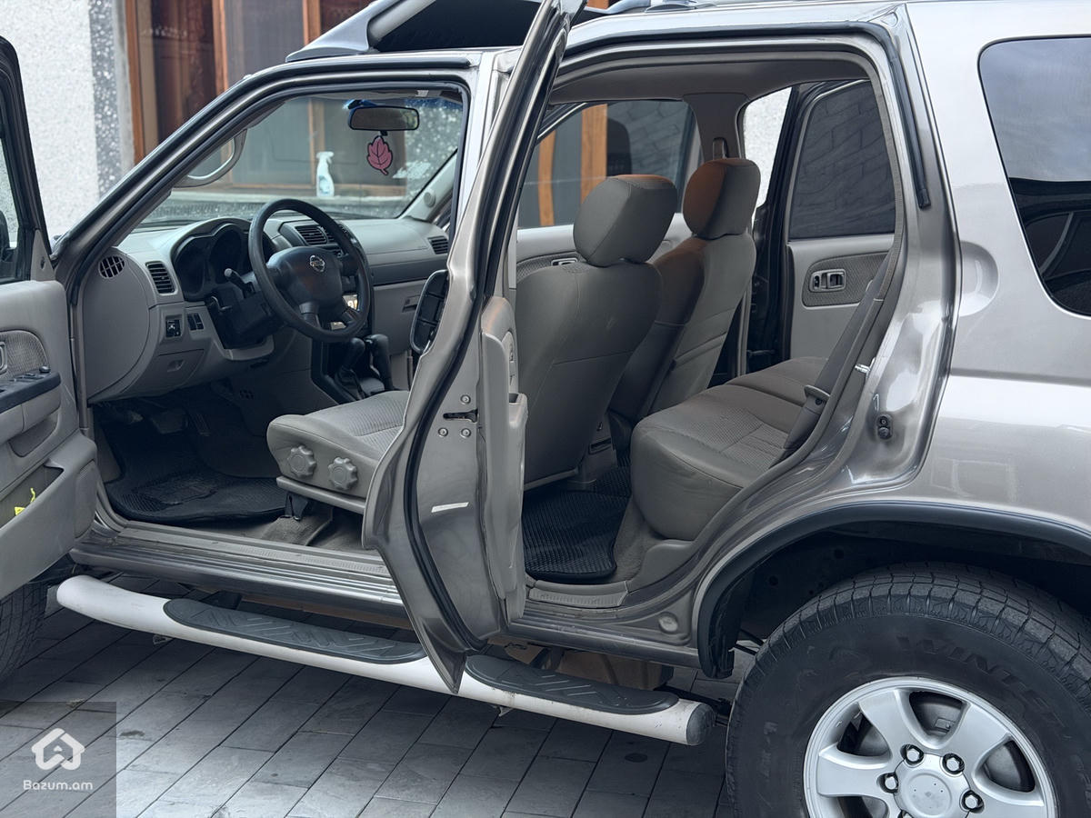 nissan - image 9