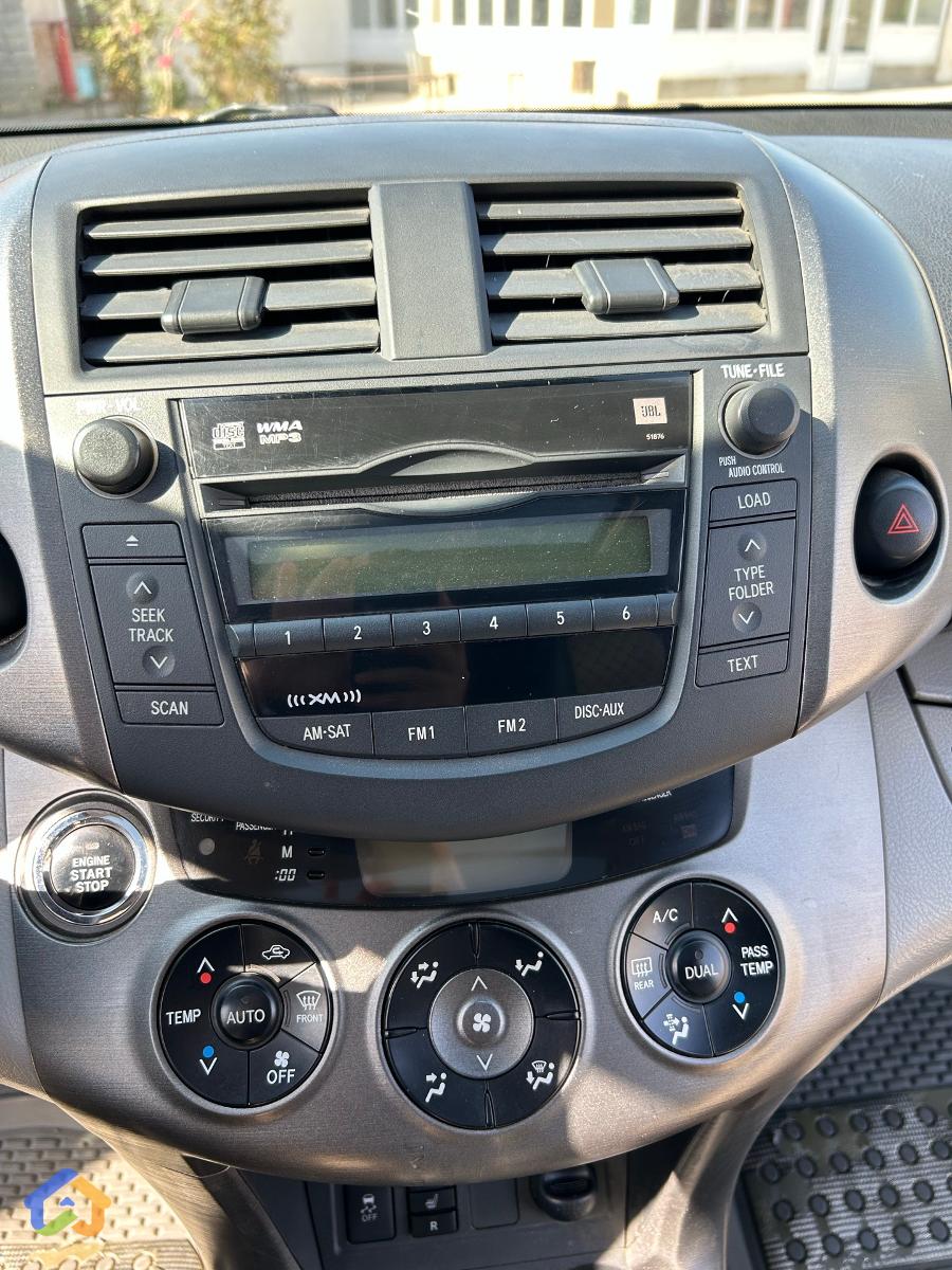 Toyota Rav4 - image 11