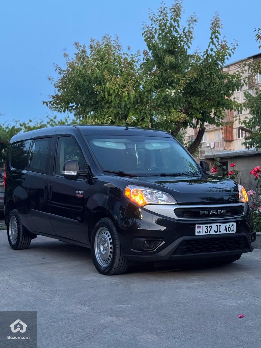 Ram Promaster City - image 1