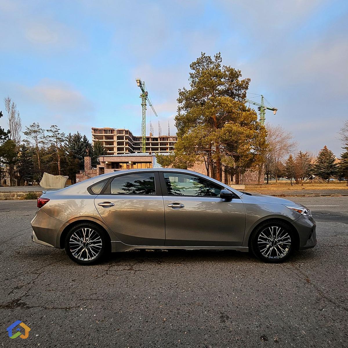 KIA FORTE GT LINE PREMIUM - image 8