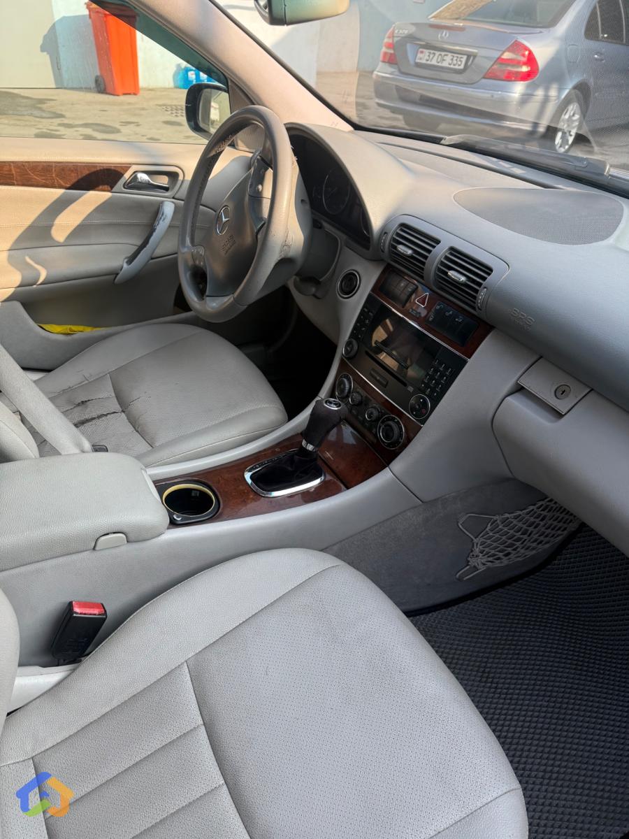 Mercedes-Benz - image 7