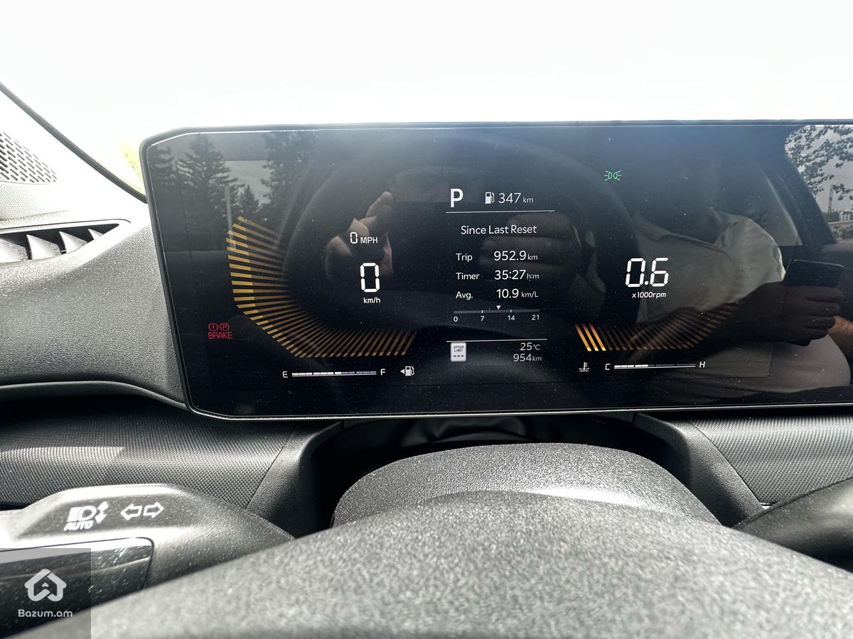 Kia k4 - image 5
