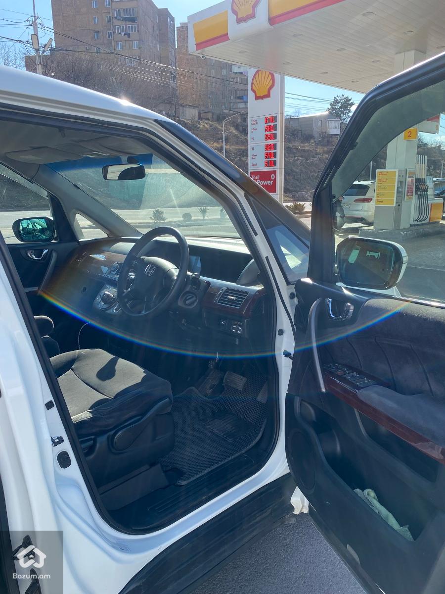 Honda Elysion  - image 8