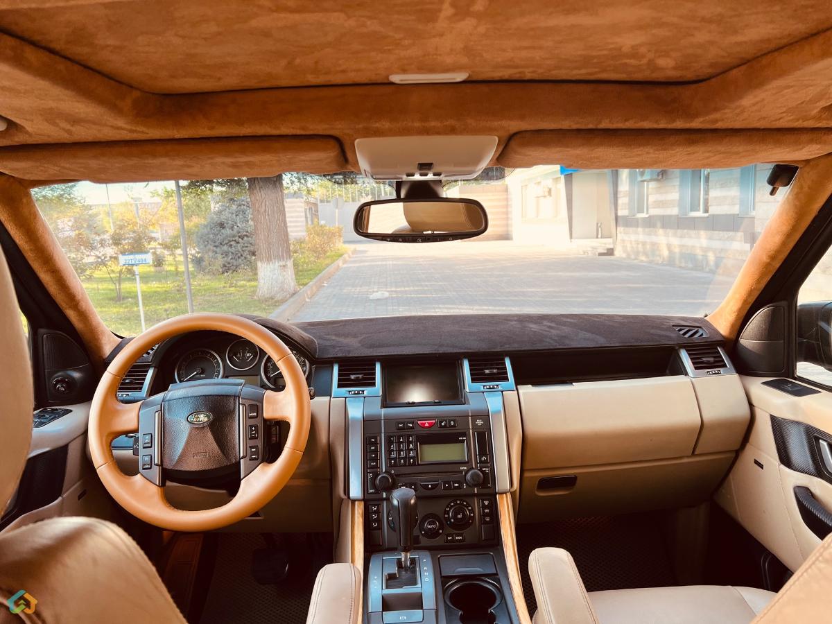 Range Rover sport - image 8