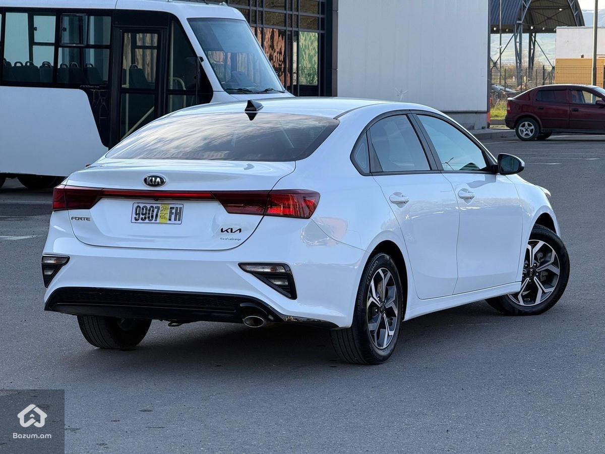 Kia. Forte - image 18