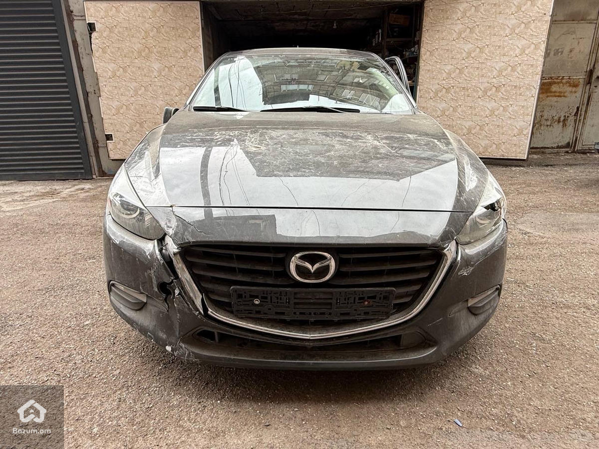 Mazda 3 Touring, 2017 - image 3