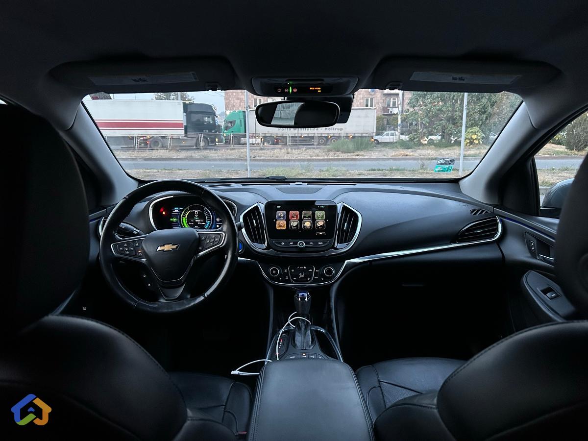 Chevrolet volt 2018 premier+ - image 4