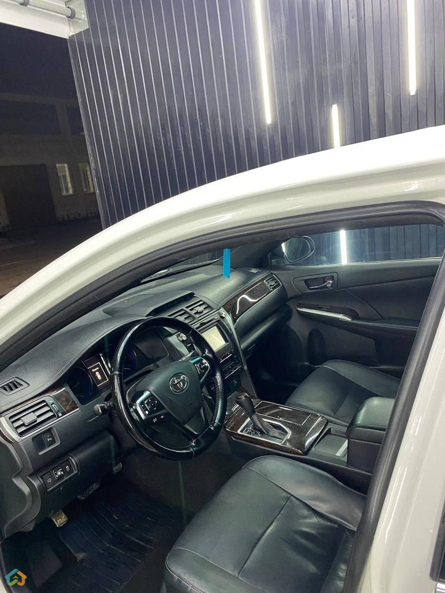 Toyota Camry V55 - image 3