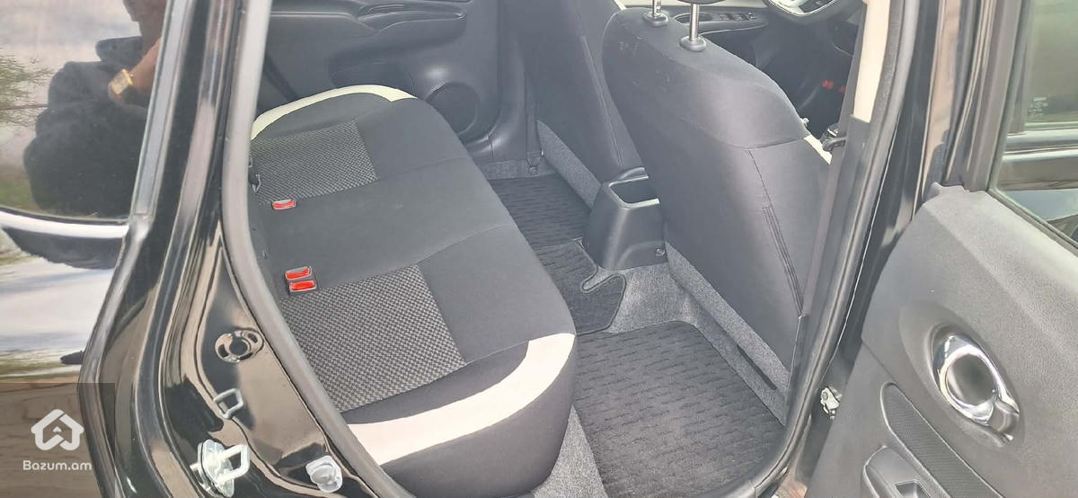 Nissan note E-power - image 13