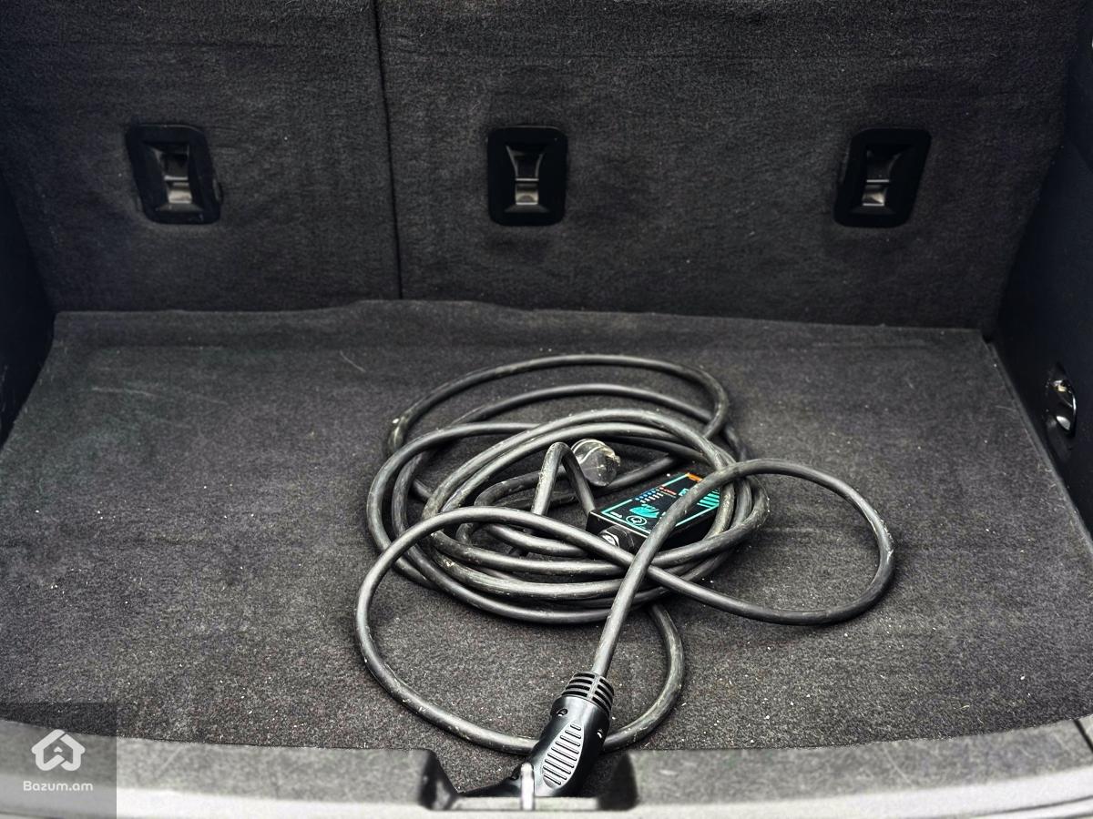 chevrolet Volt 2 - image 12