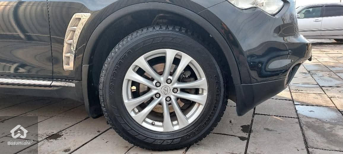 Infiniti - image 9