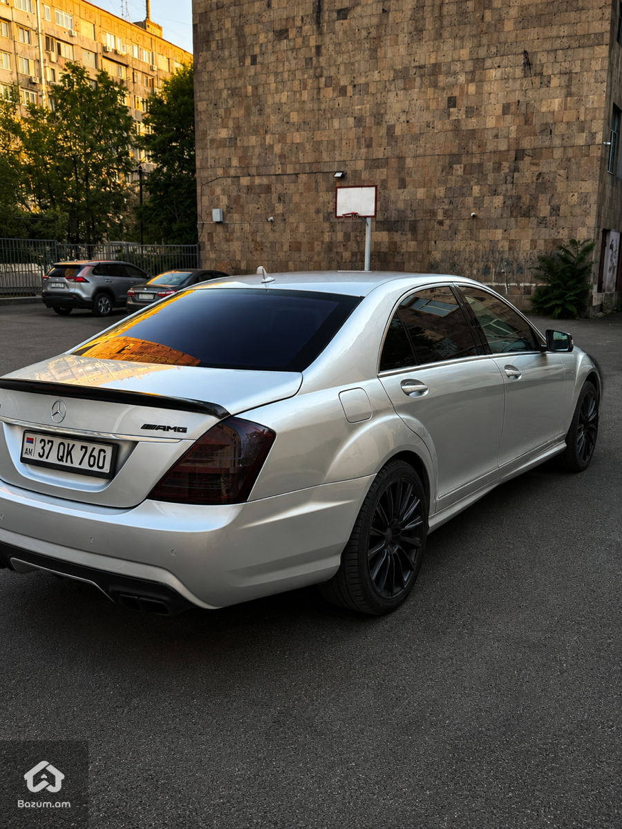 Mercedes - image 3