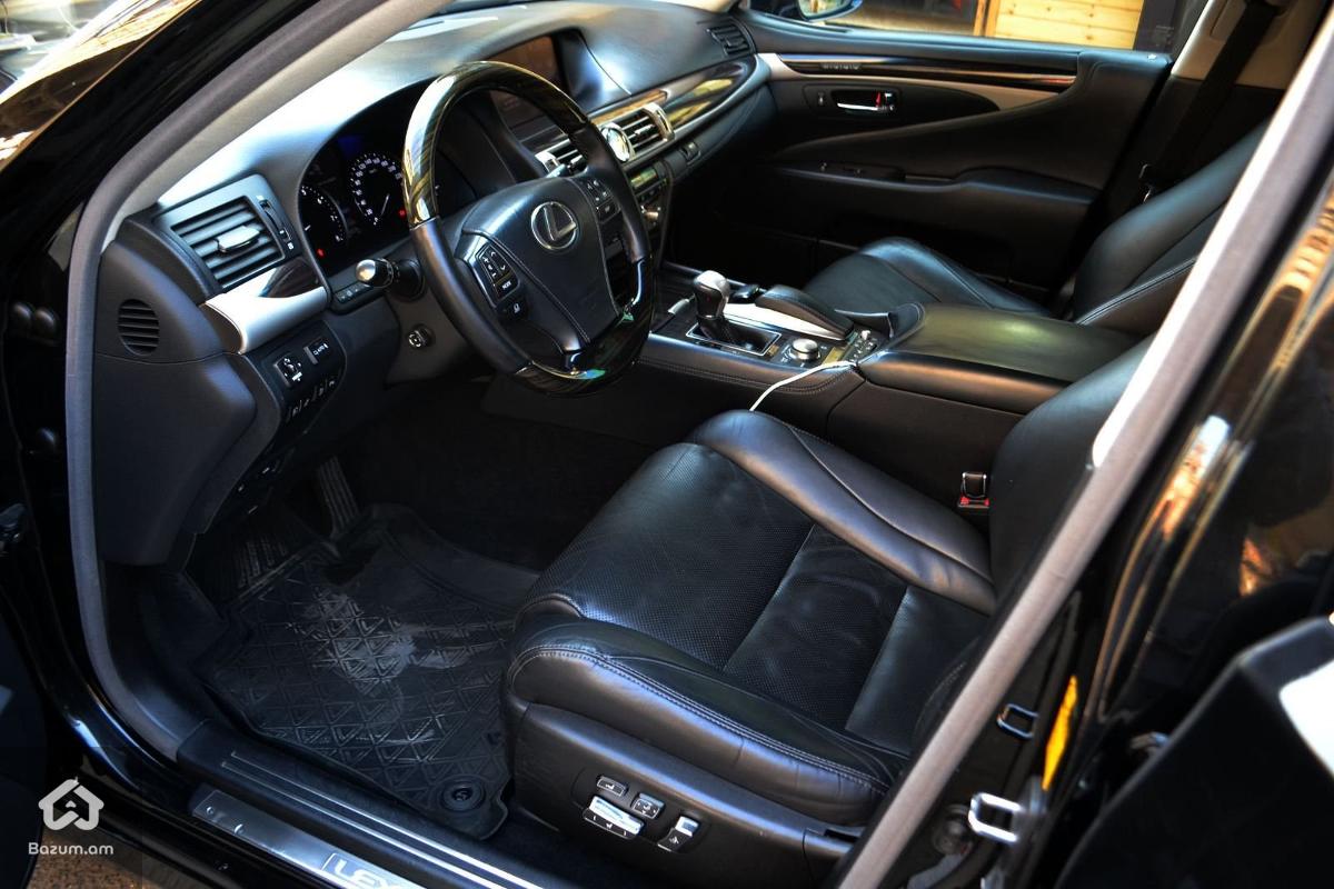 Lexus LS460l AWD - image 13