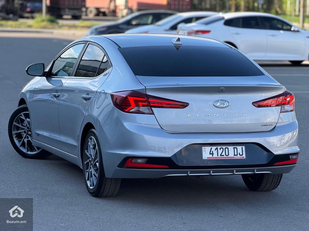 Hyundai  - image 19