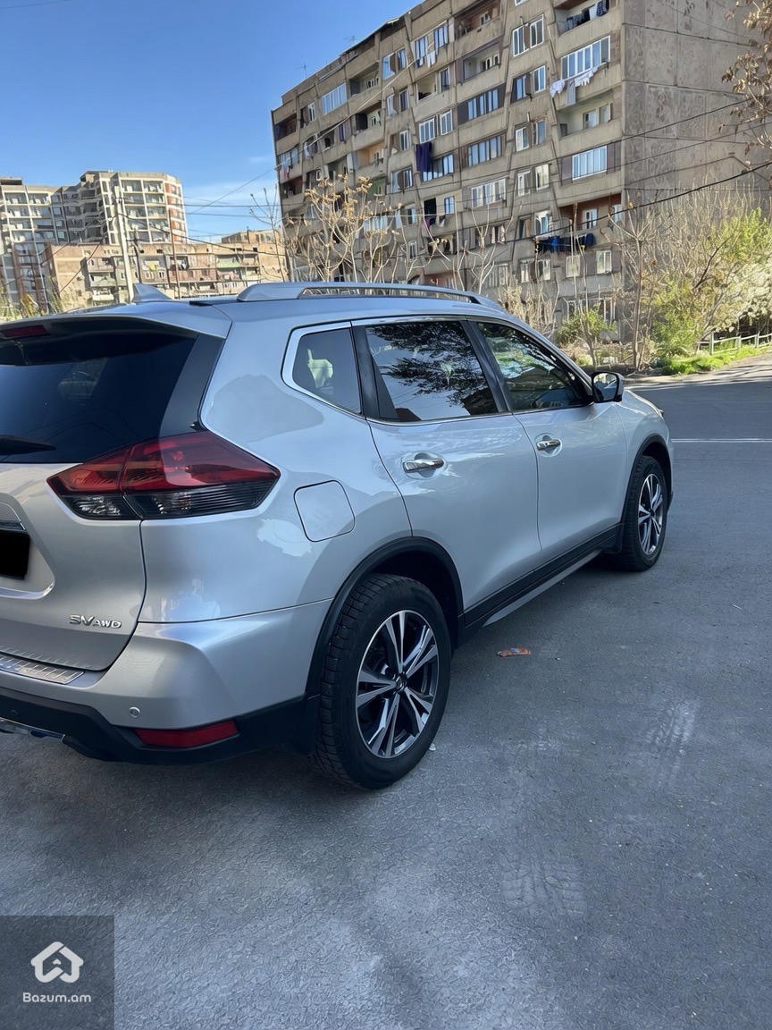 Nissan - image 4