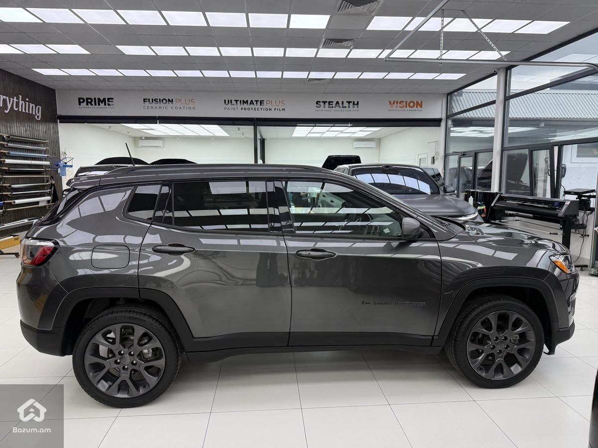 Jeep Compass 80 TH Anniversary 4x4 - image 7