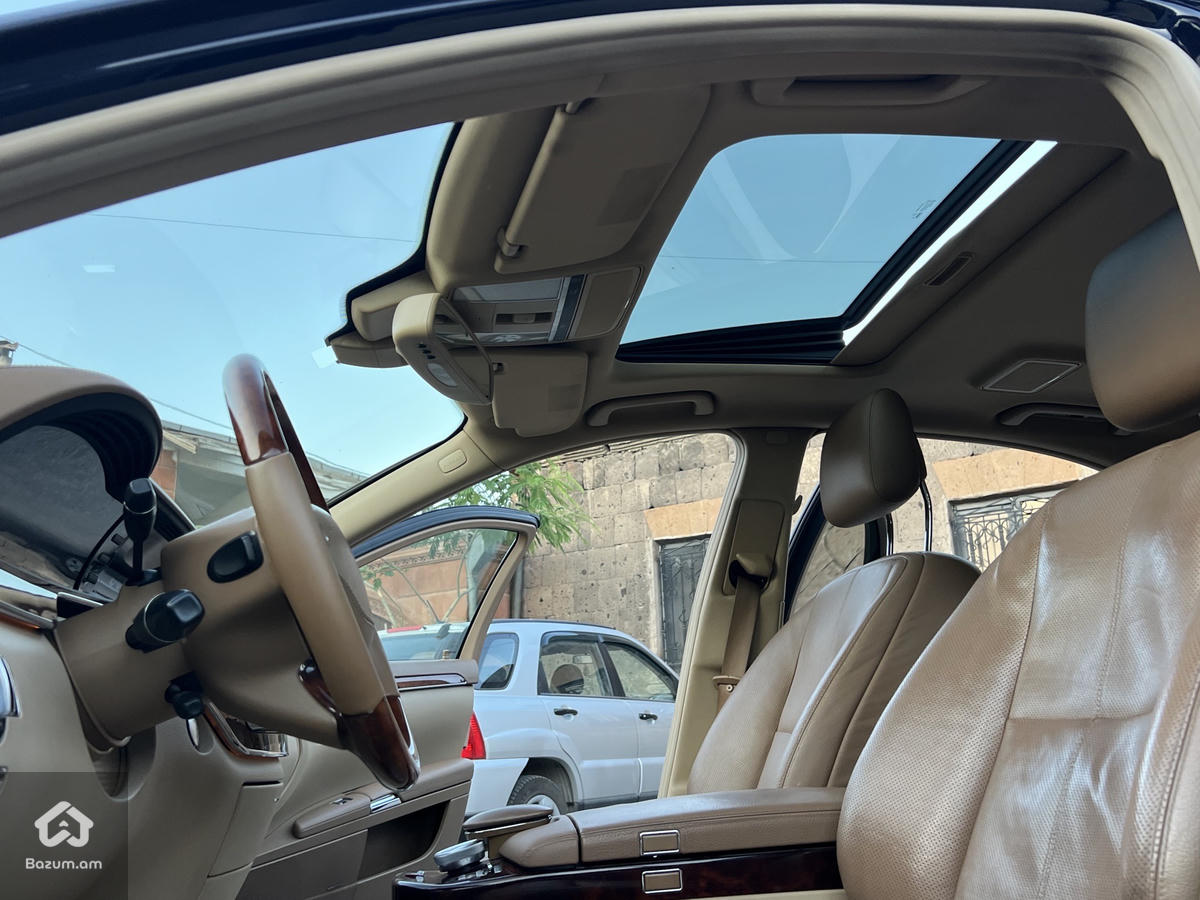 Mercedes Benz W221 - image 13