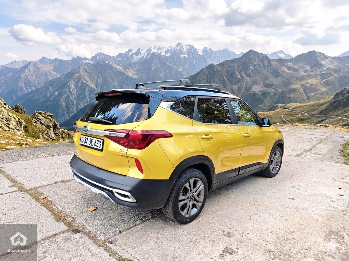 2021 Kia Seltos - image 6