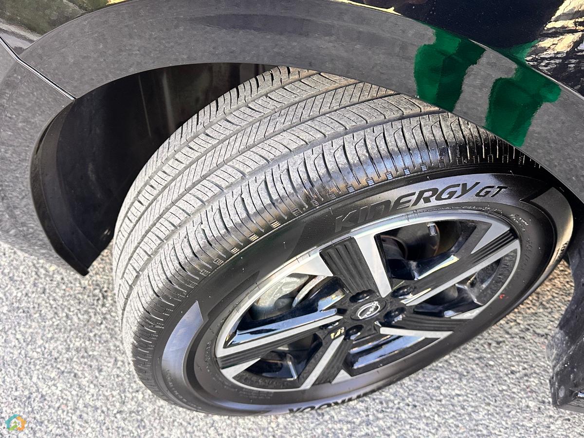 Nissan Sentra - image 18