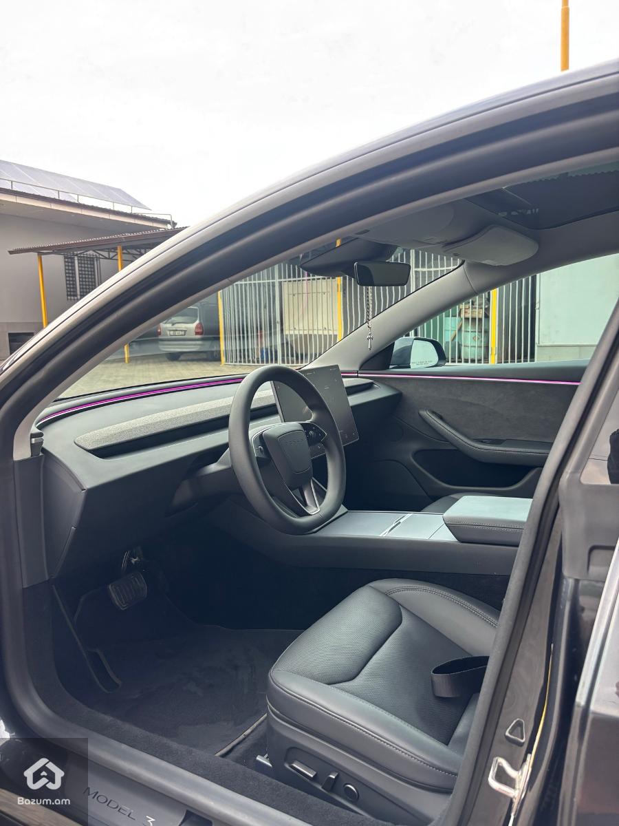 Tesla model 3 - image 6