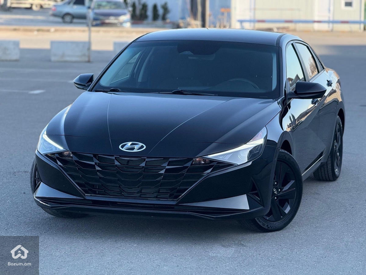 Hyundai Elantra - image 2