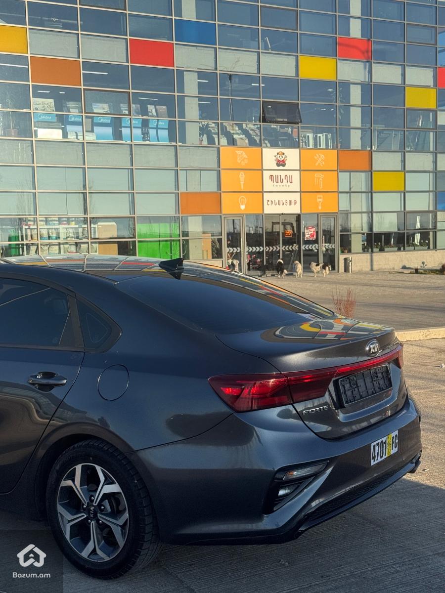 Kia Forte 2019 - image 10