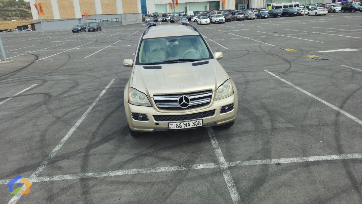 Mercedes benz GL450 - image 9