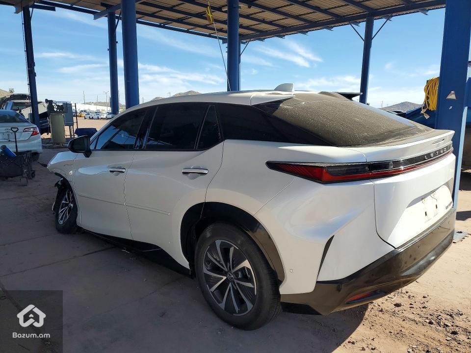 LEXUS RZ 300 2024 - image 4