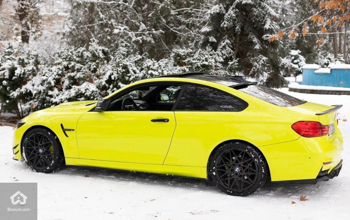 BMW M4 Coupe - image 4